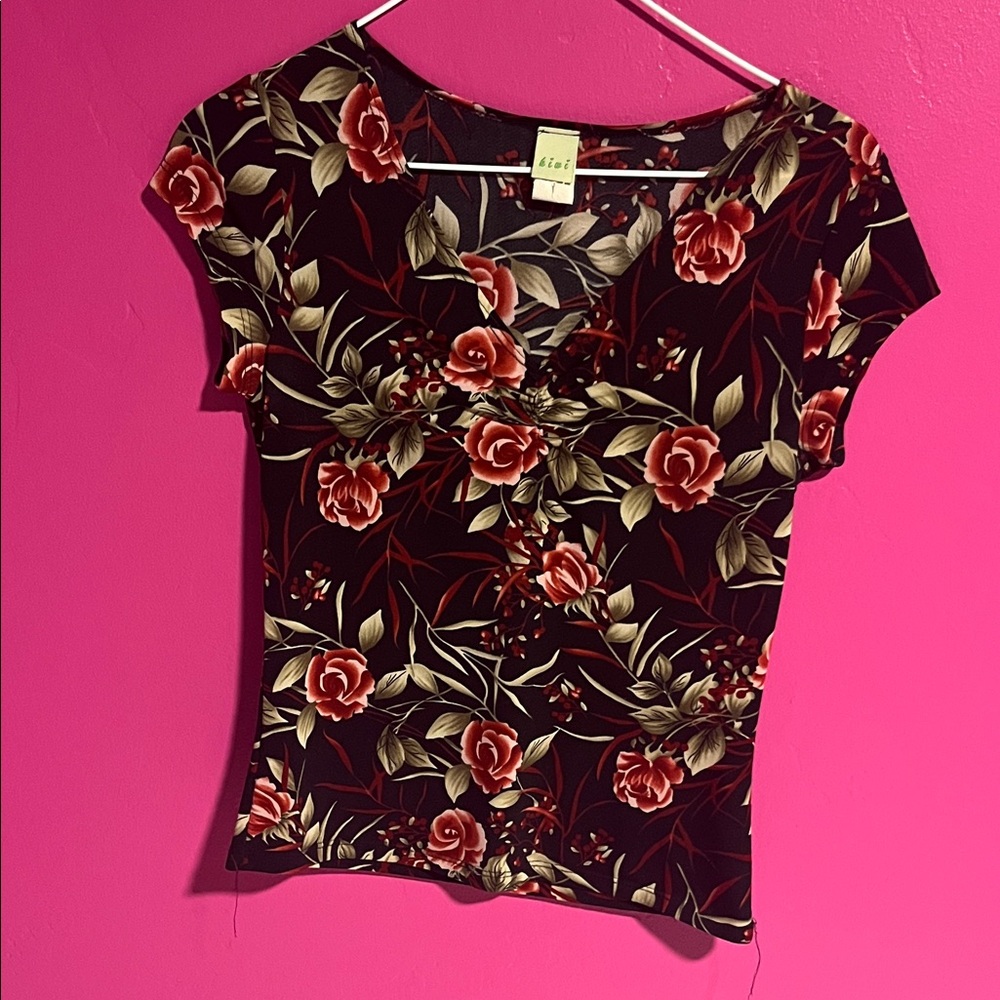 Kiwi Black and Red Floral Short Sleeve Top